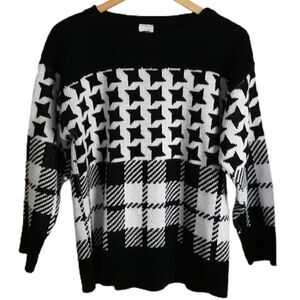Vintage Y2K Geometric Print Black & White Chunky Knit Crewneck Sweater Small